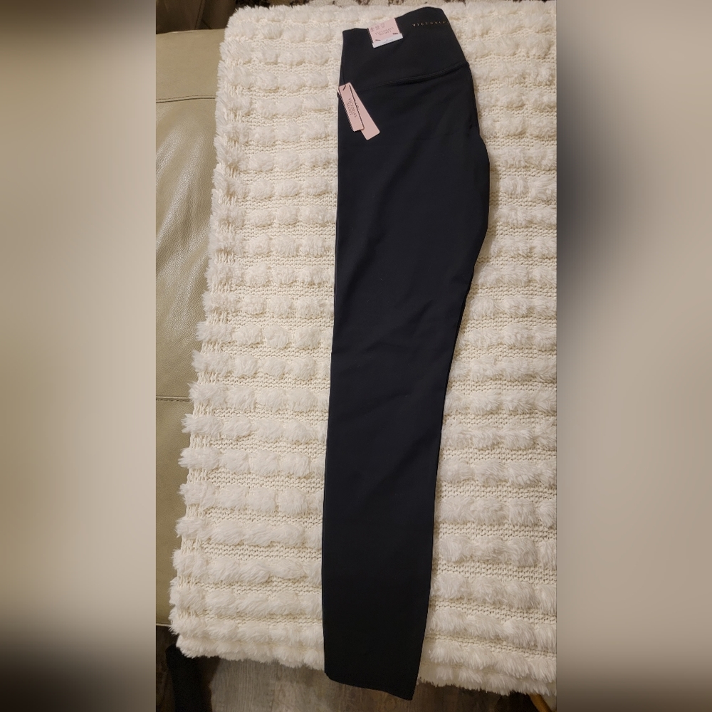 VICTORIA'S SECRET NWT INCREDIBLE STUDIO LEGGINGS HIGH RISE SIZE 10, 29" inseam